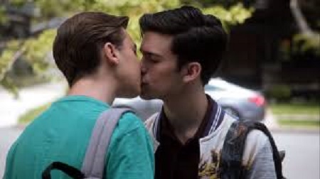 Kalama Epstein as Noah and Hayden Byerly as Jude in season 5, The Fosters